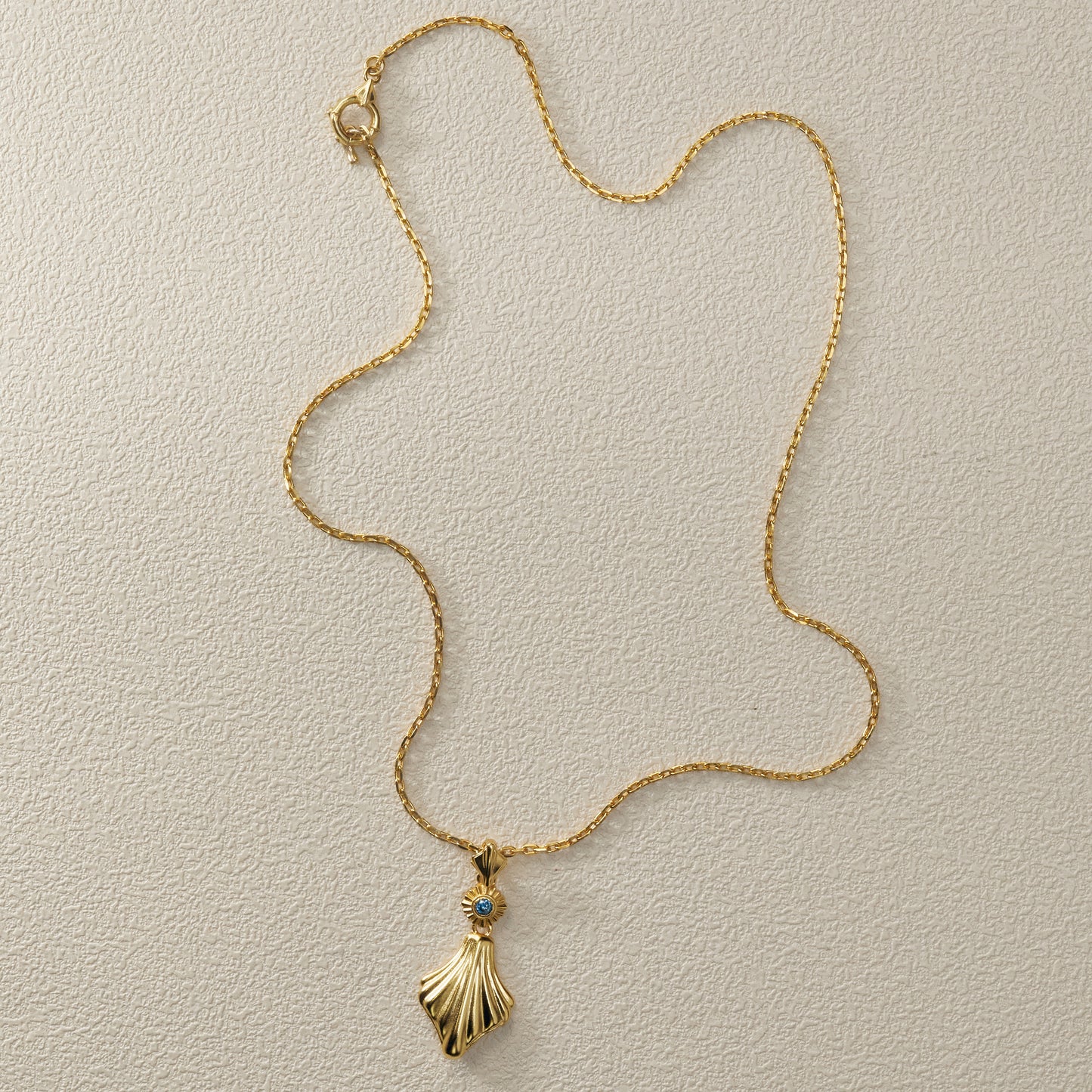 Single Shell Inlay Necklace - Gold Plated Brass