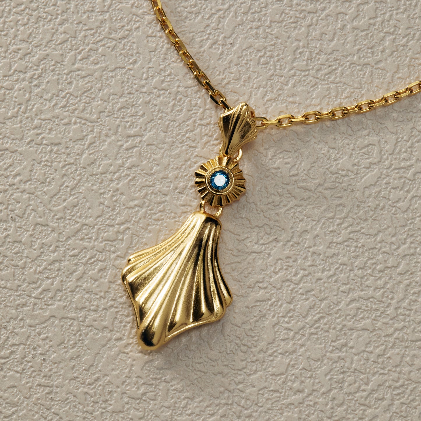 Single Shell Inlay Necklace - Gold Plated Brass