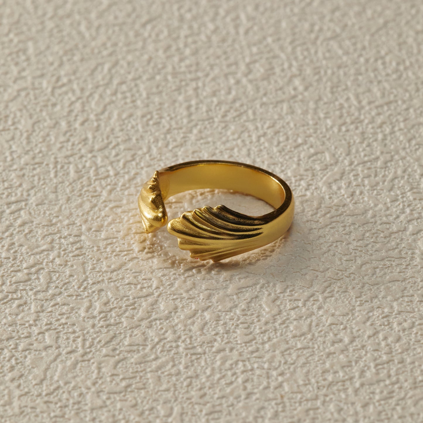 Shell Adjustable Ring - Gold Plated Brass