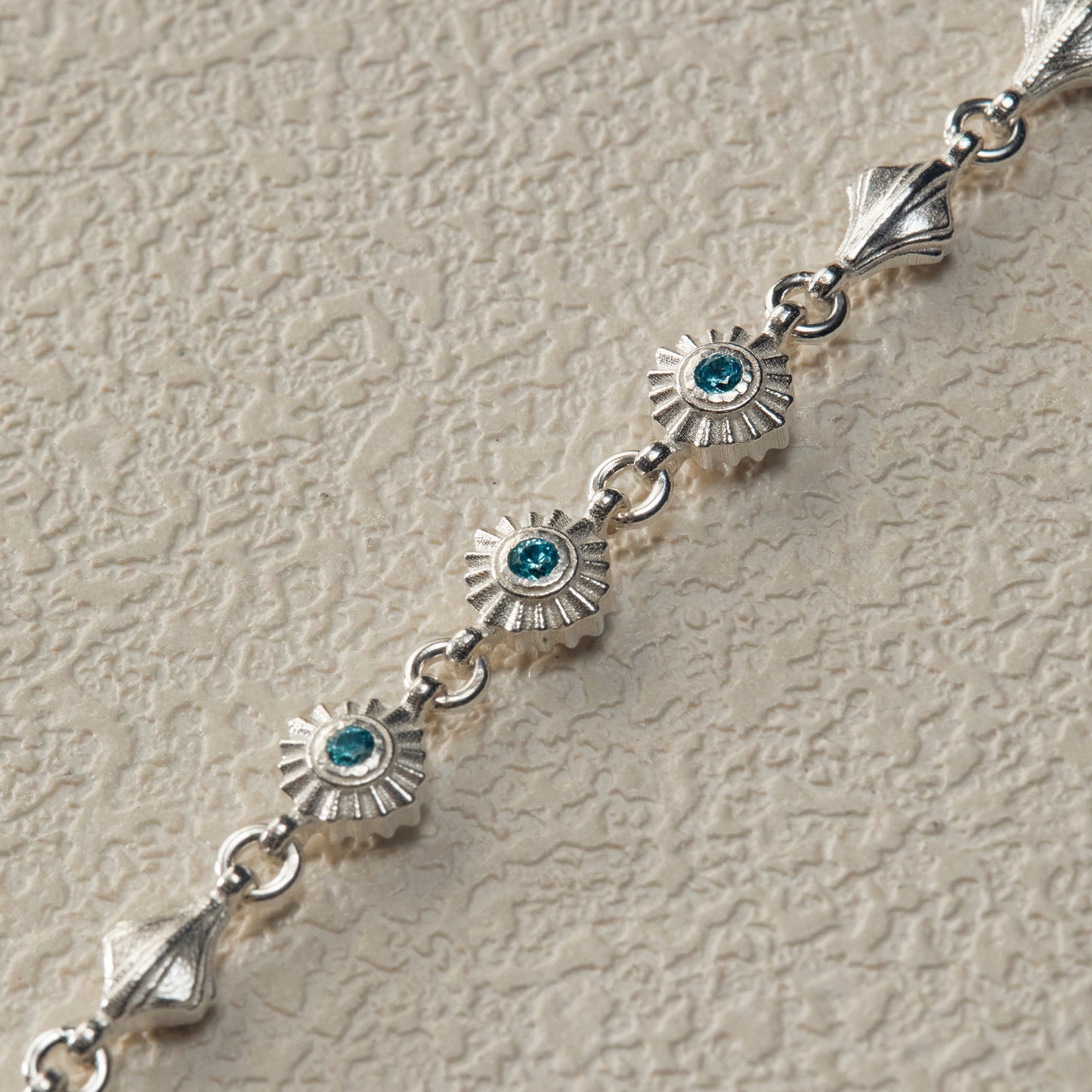 Shell Flower Stone Inlay Bracelet - Silver